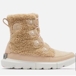 SOREL | Explorer Cozy Joan Nova Sand / Sea Salt Sherpa Winter Boots